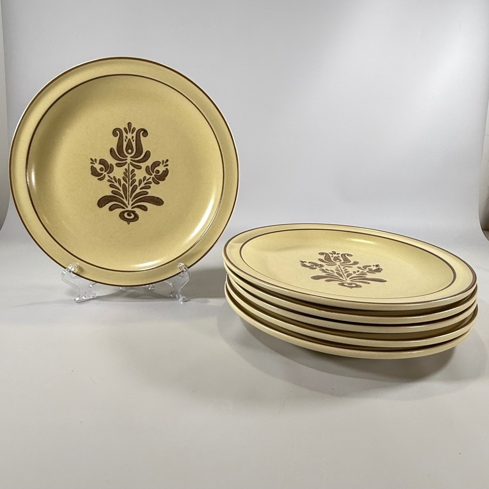 VTG Pfaltzgraff Village Dinner Plates Set of 6 Tan Brown 10.5" Stoneware USA